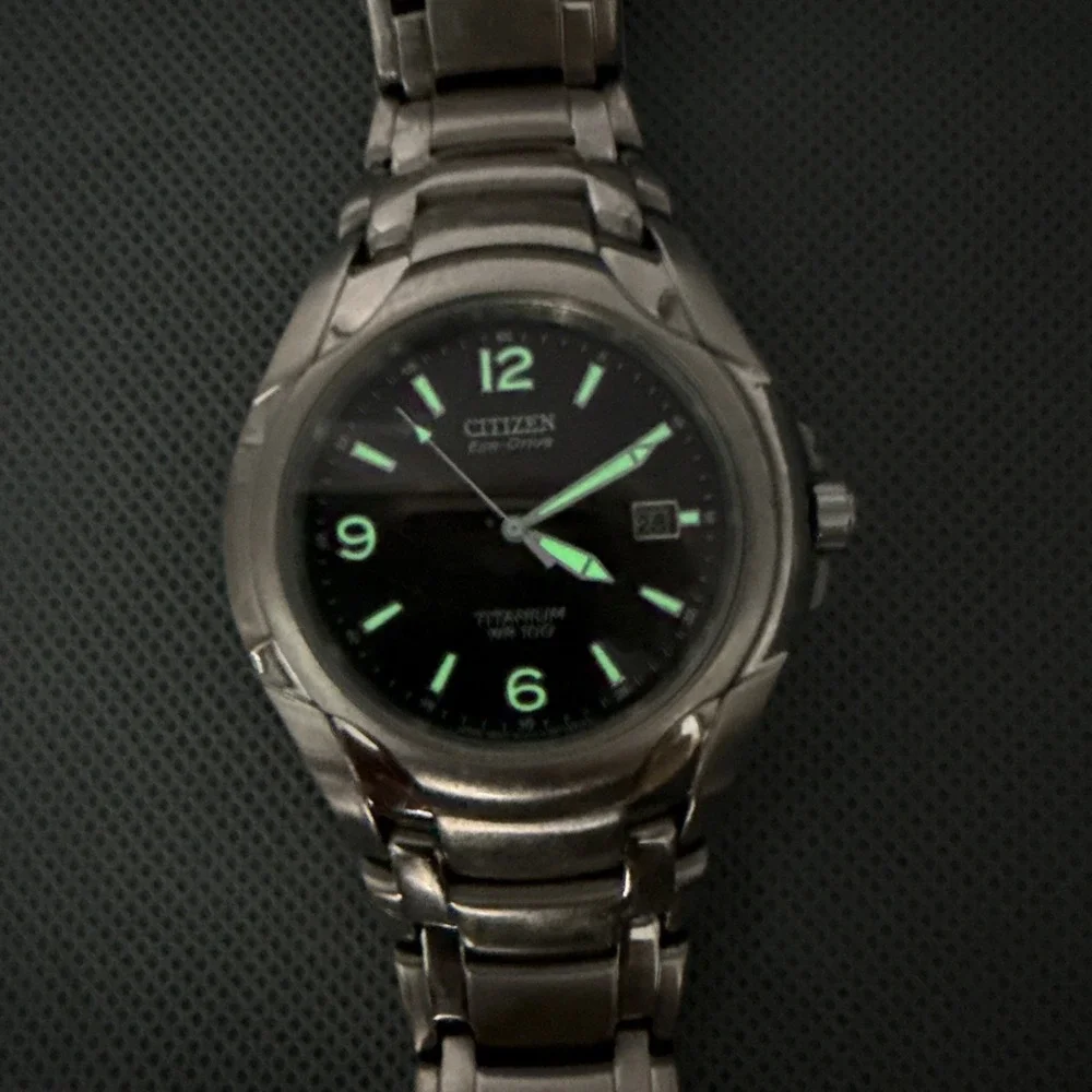 Citizen Eco-Drive Titanium E111 Solar Men's Japan Watch New Orig Battery Cell